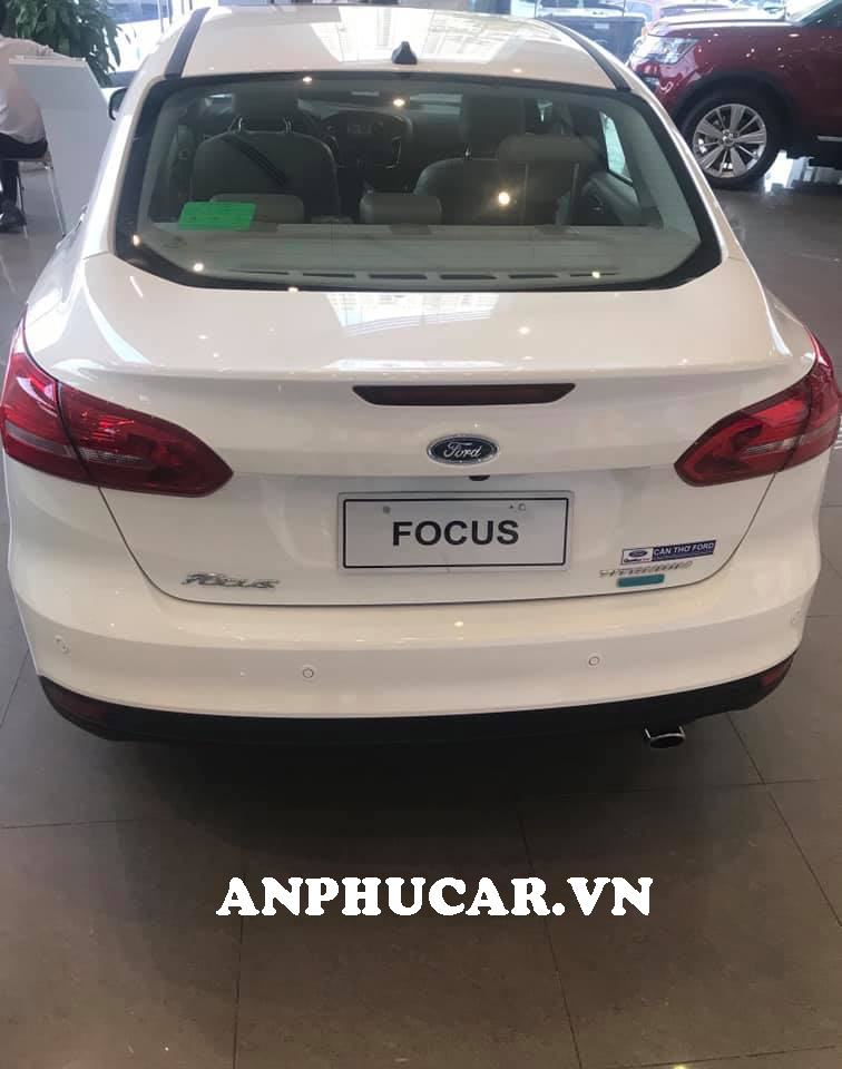 Đuôi xe Ford Focus 2019