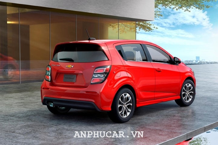 Chevrolet Sonic 2020 gia lan banh